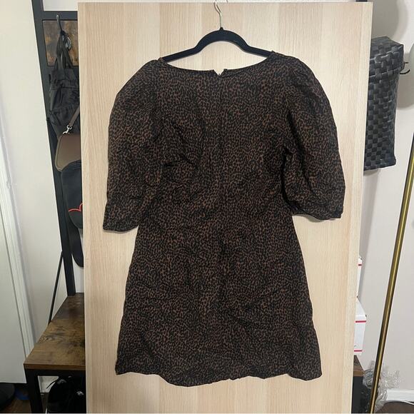 Universal Threads Leopard Print Ruched Dress - Picture 3 of 9